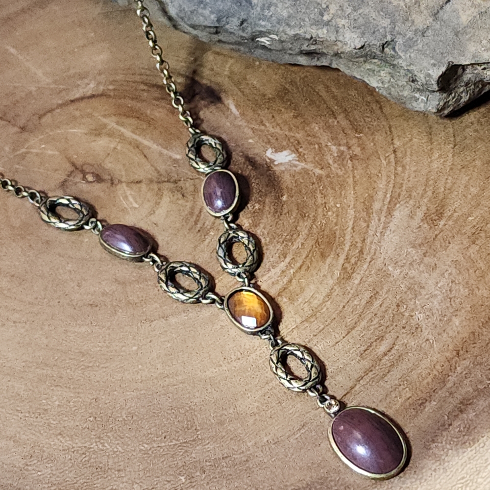 Vintage Y Necklace Signed SAQ Amber Colored And Wood Grain Embellishments